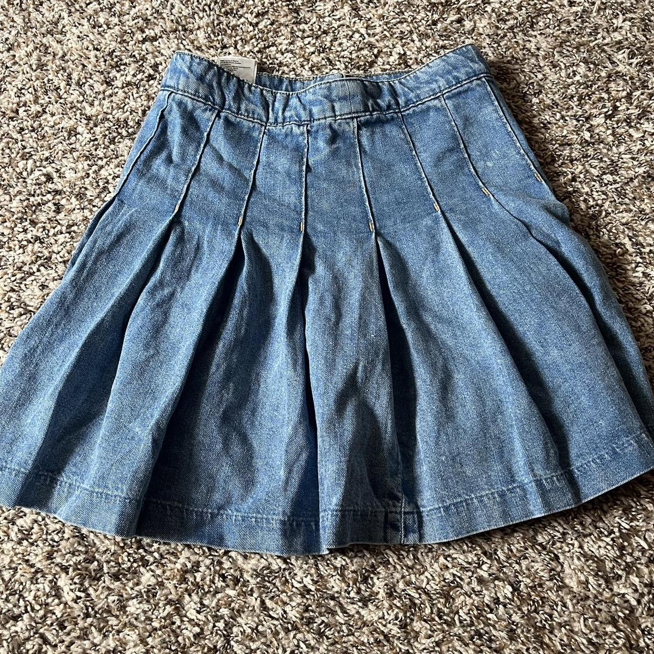 H&M Women's Skirt | Depop