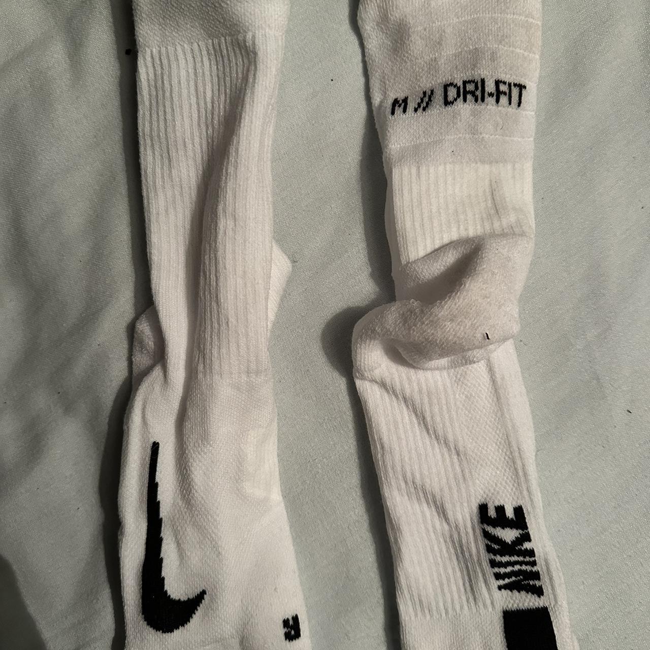 mens white nike sports socks