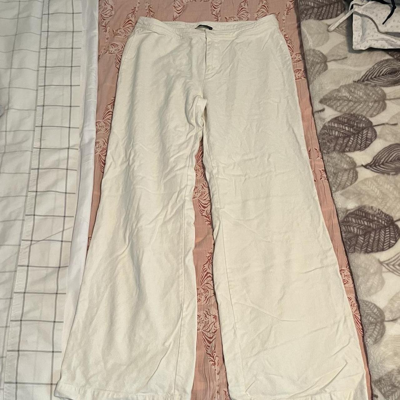 super cute brandy melville linen pants🤍🧺 in good... Depop
