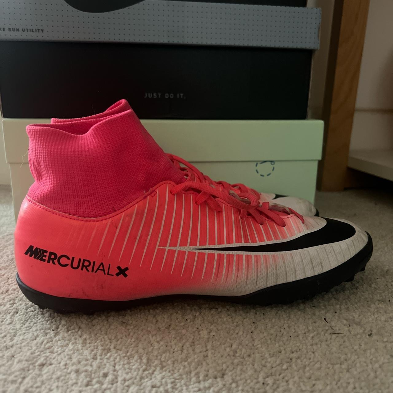 mens nike astro boots