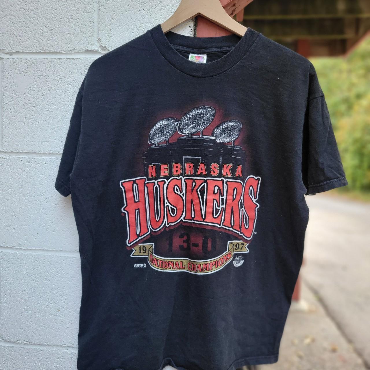 VINTAGE 90s NEBRASKA HUSKERS 1997 NATIONAL CHAMPIONS T-SHIRT Red Size L/XL