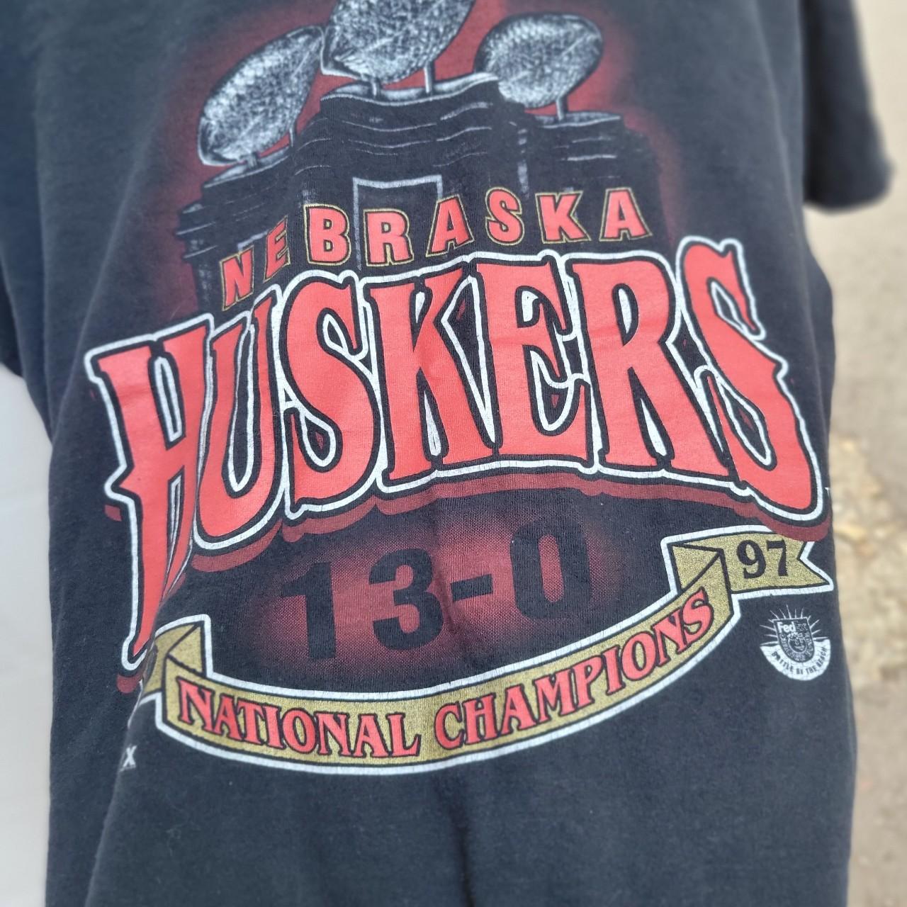 VINTAGE 90s NEBRASKA HUSKERS 1997 NATIONAL CHAMPIONS T-SHIRT Red Size L/XL