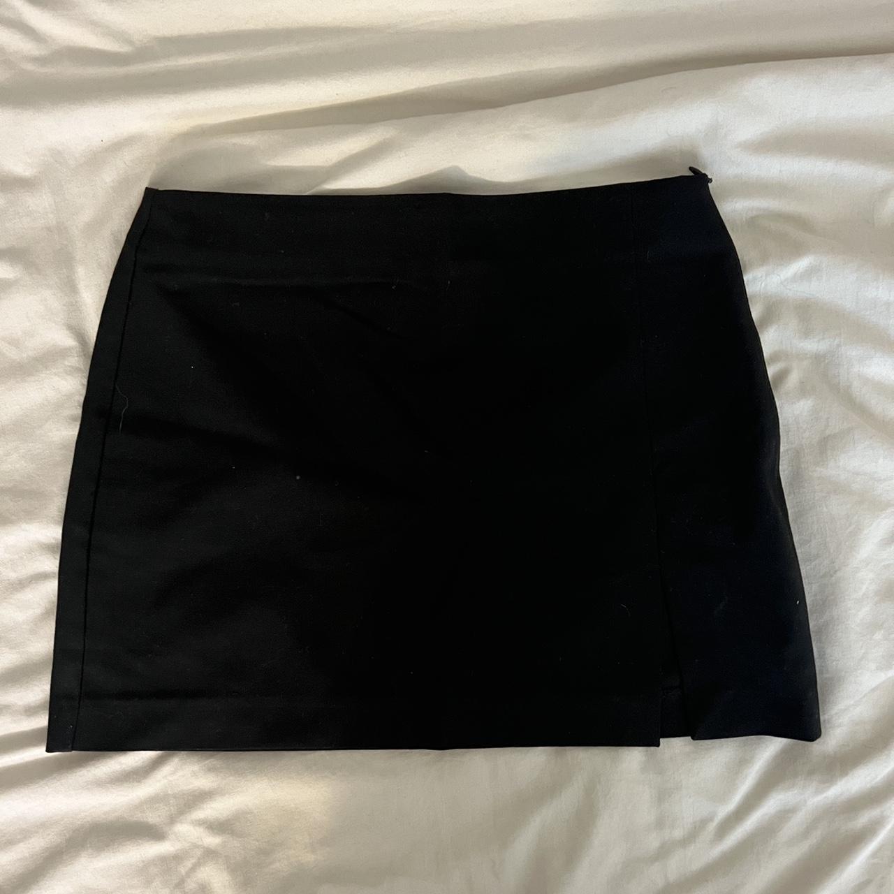 Pull and Bear black mini skirt with slit. Zipper on... - Depop