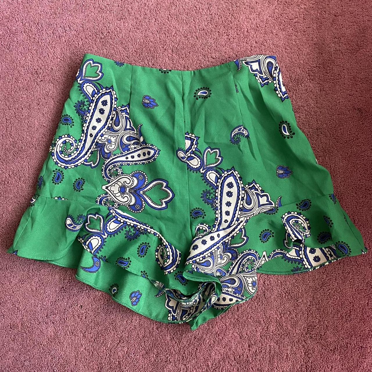 Zara paisley shorts 🪅 Zara Size xs Cute... Depop