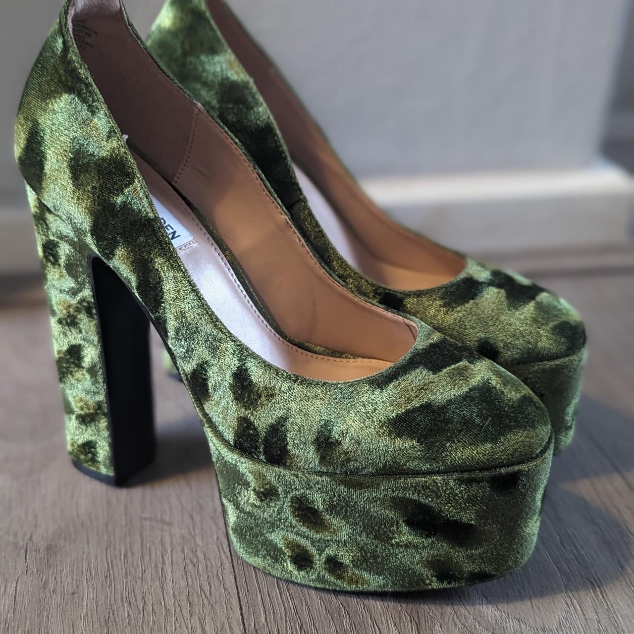 Steve Madden Platform Skyrise Green Velvet Heels Depop