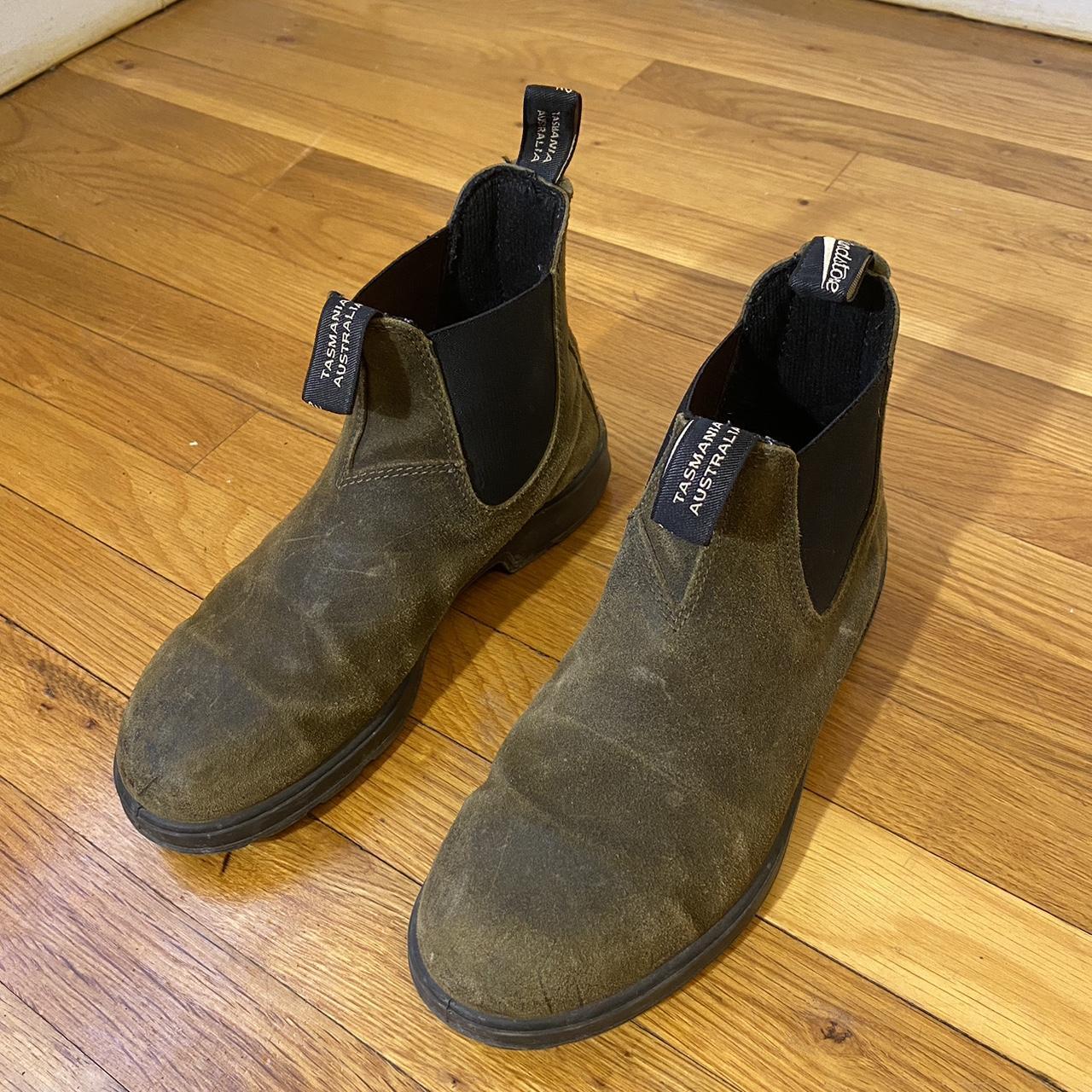 Men s dark olive suede classic Blundstone boots