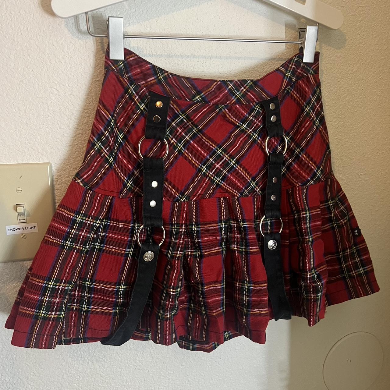 Hot Topic Women's Red and Black Skirt Depop