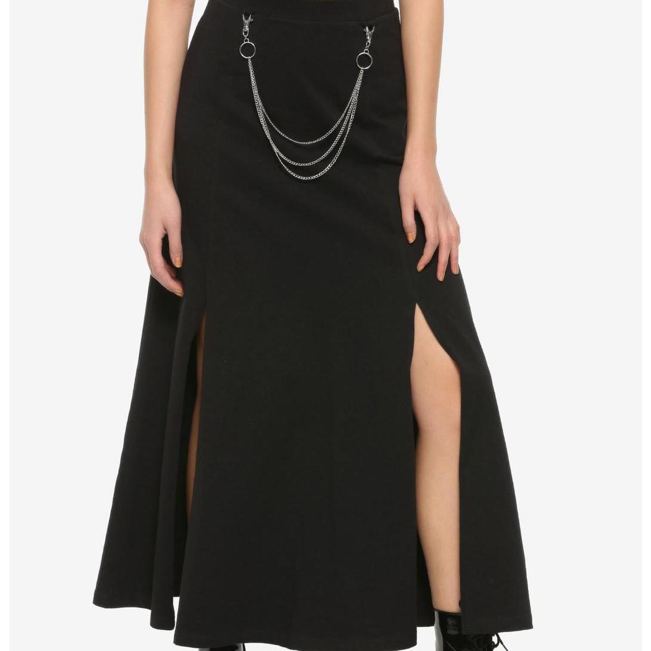 Hot Topic Women's Black Skirt Depop