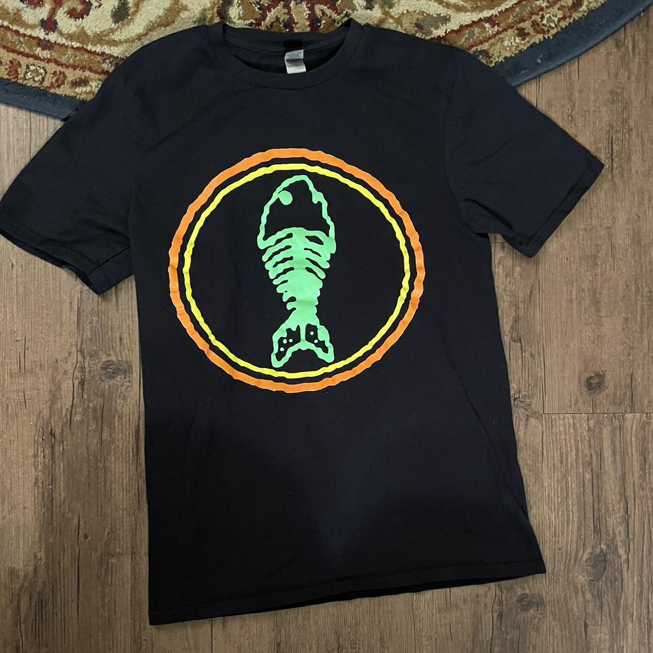 Fishbone tee outlet shirt