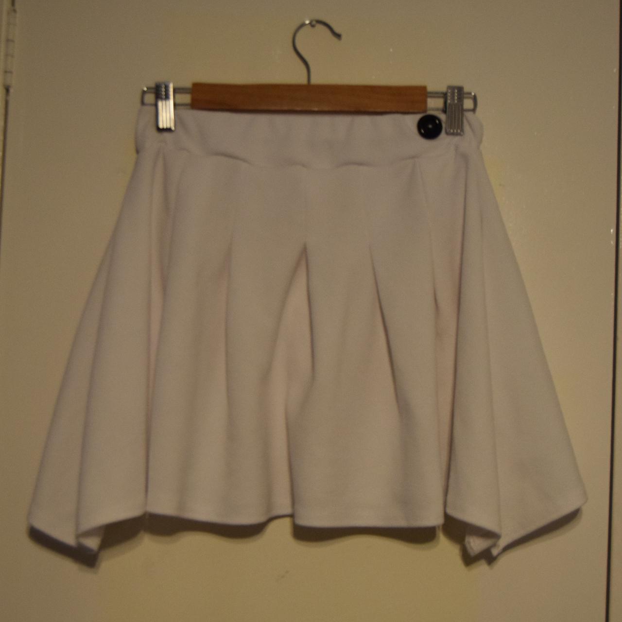 PrettyLittleThing Women's White Skirt | Depop