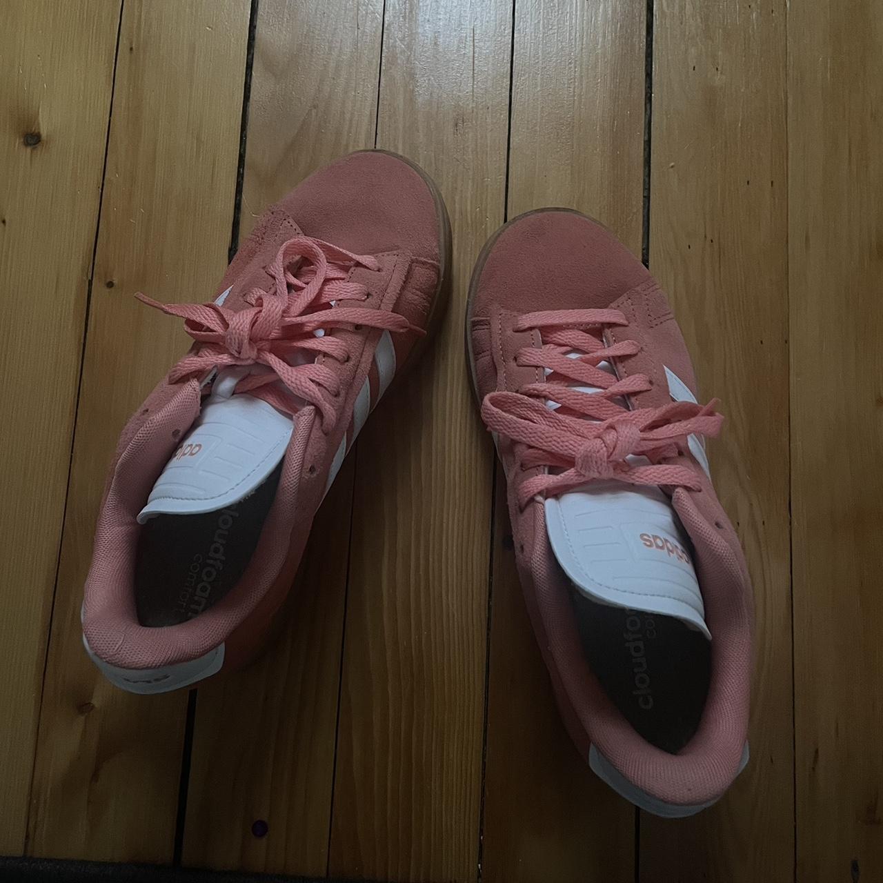 Peach ish orange adidas shoes Size 7 women’s! Fits... - Depop