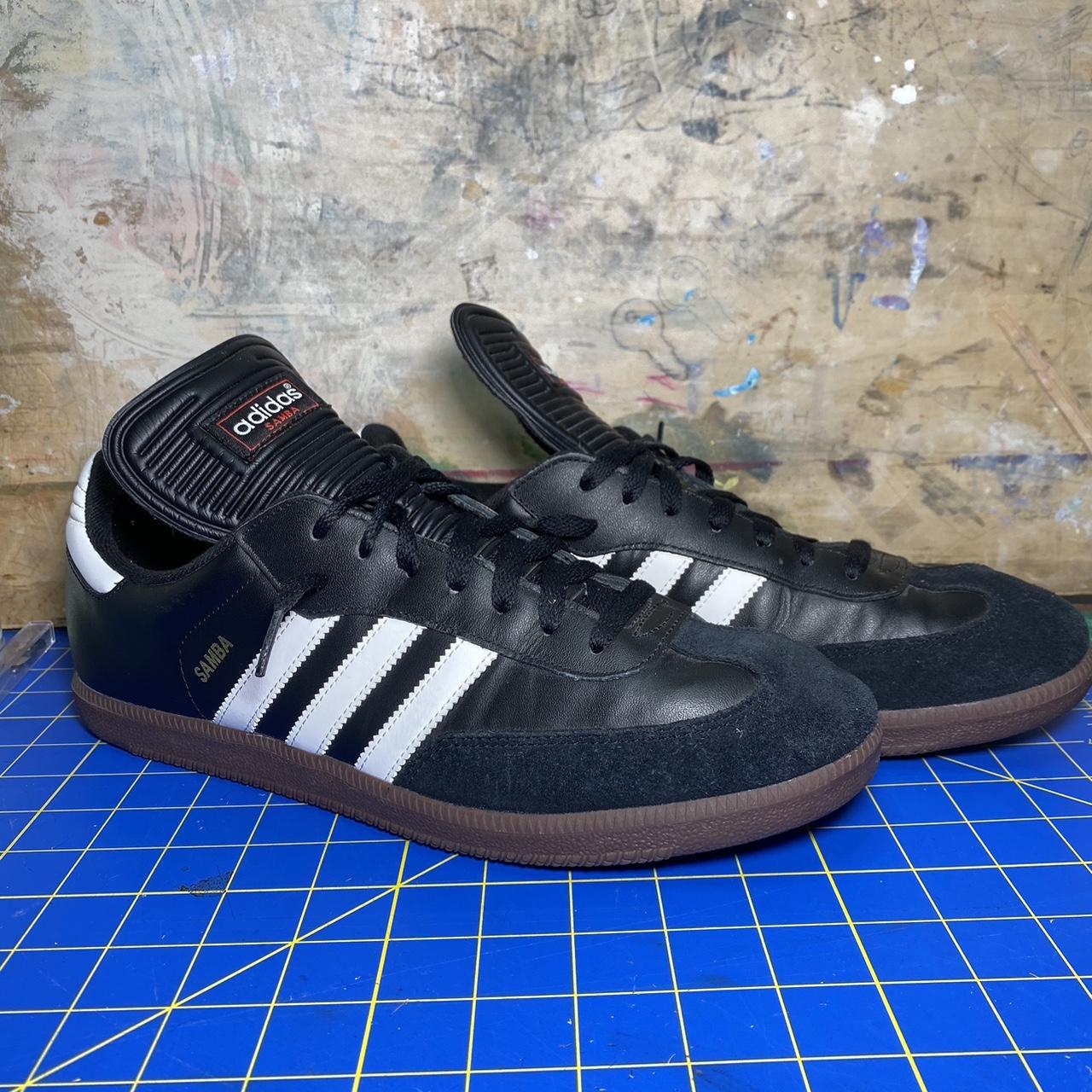 Adidas Men's Black and White Trainers | Depop