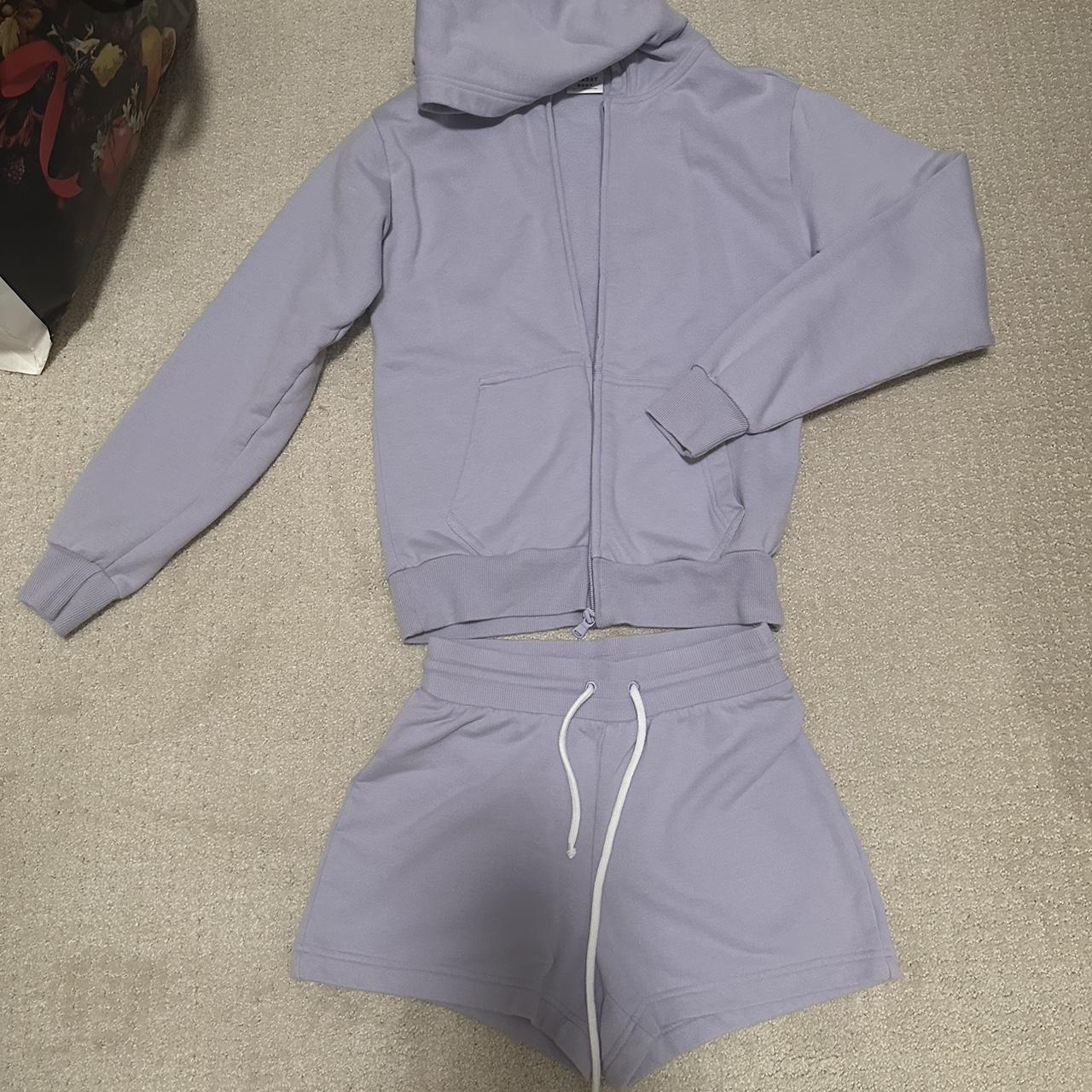item listed by candicechen126