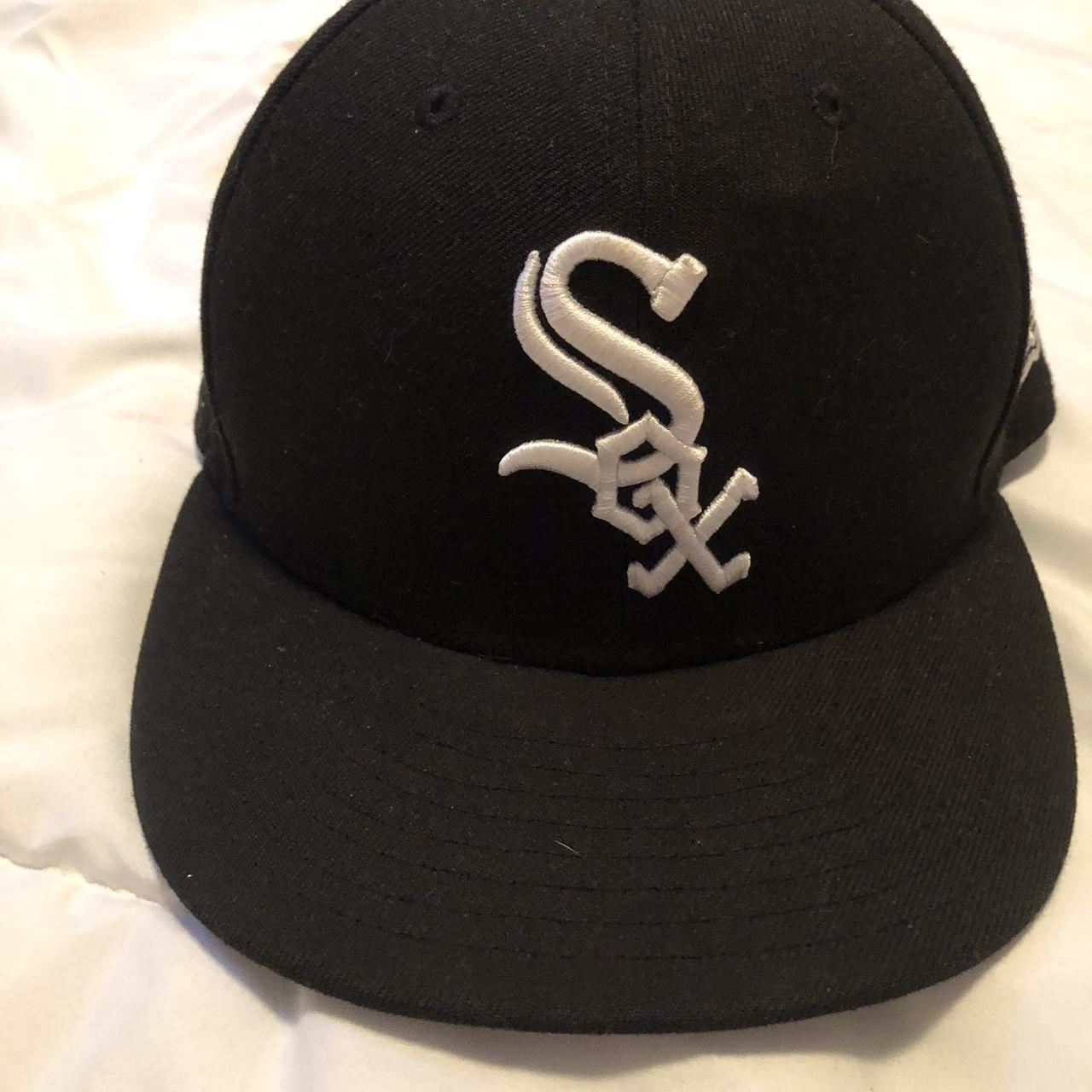 Chicago White Sox Leather New Era Hat - Size 7 - Depop