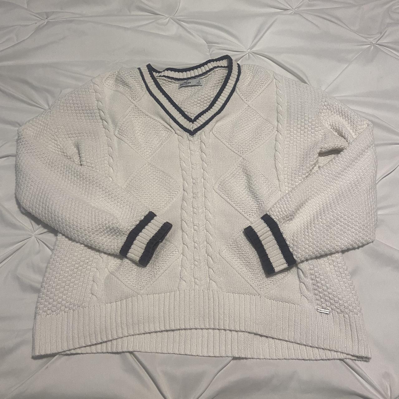 Hollister Co. Women's Jumper Depop