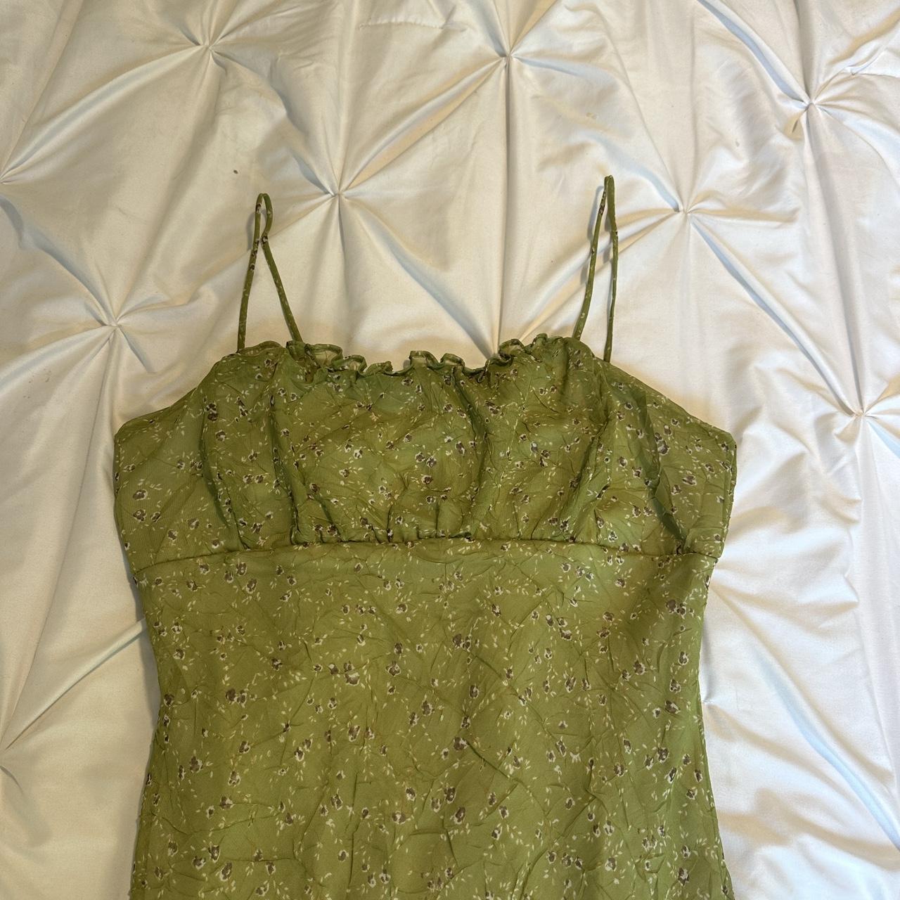 gorgeous green floral midi dress only worn a couple... - Depop