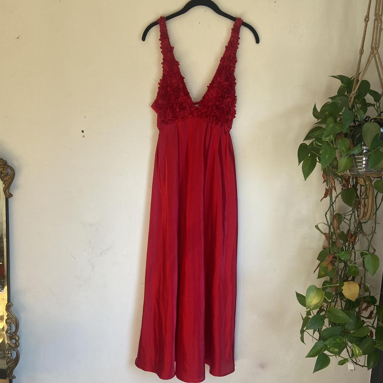 item listed by celestialsecondhand