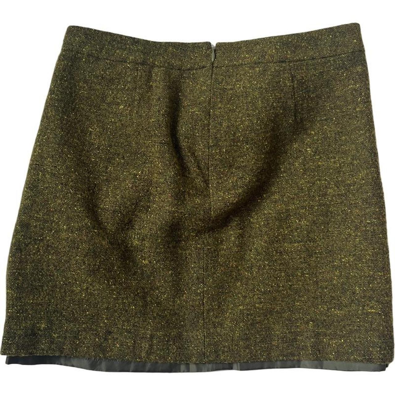 LOFT Women's Khaki and Green Skirt Depop