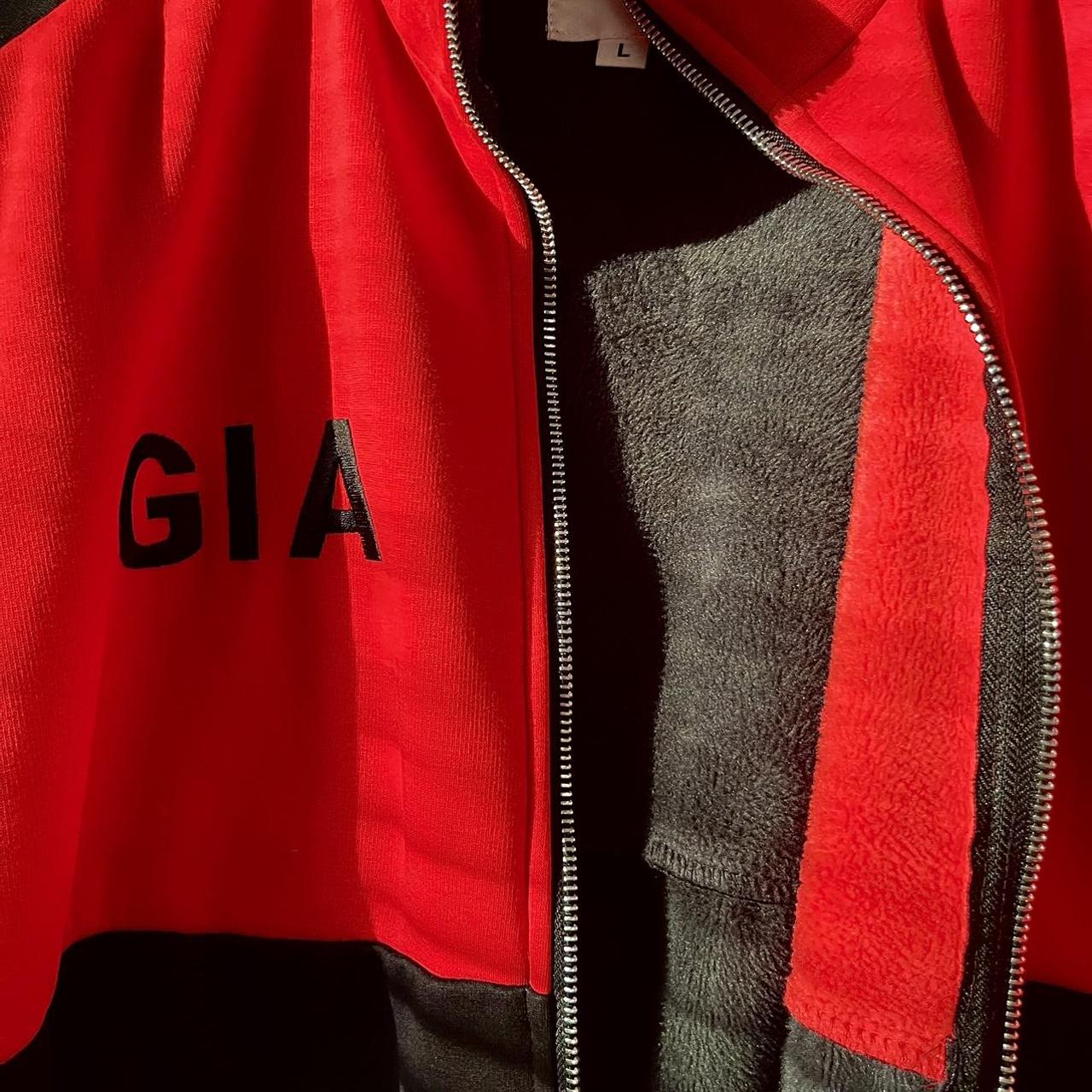 I am gia sale red and yellow jacket