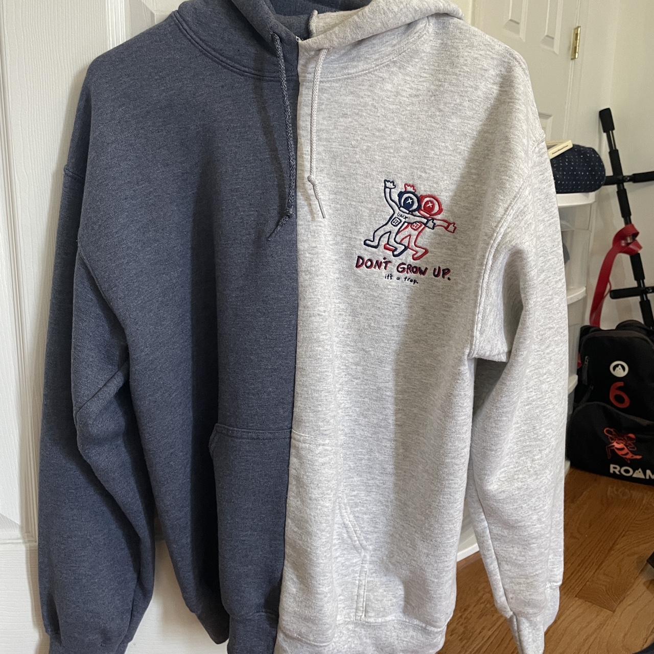 Unxpectd split Super comfy and only worn