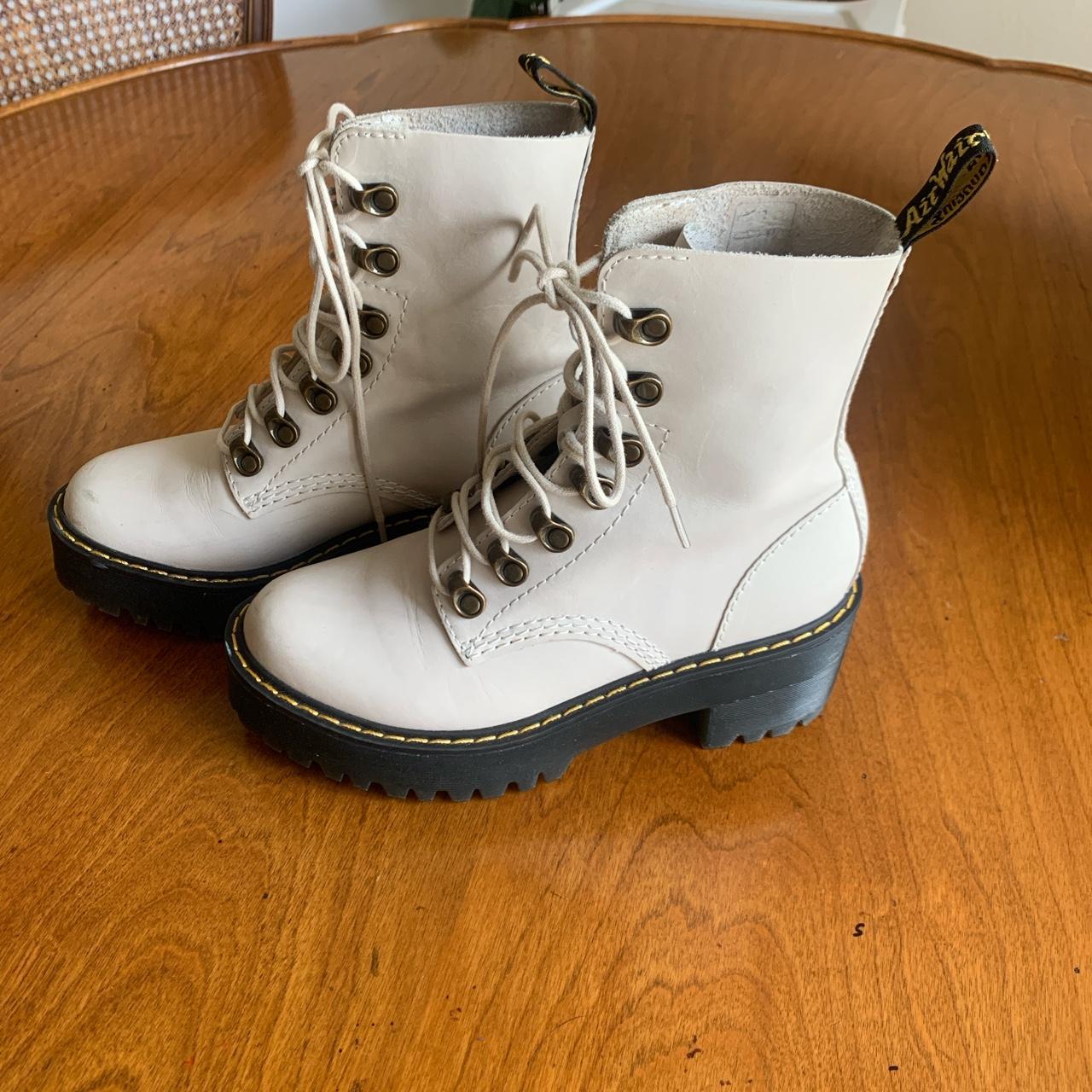 Leona white 2024 dr martens