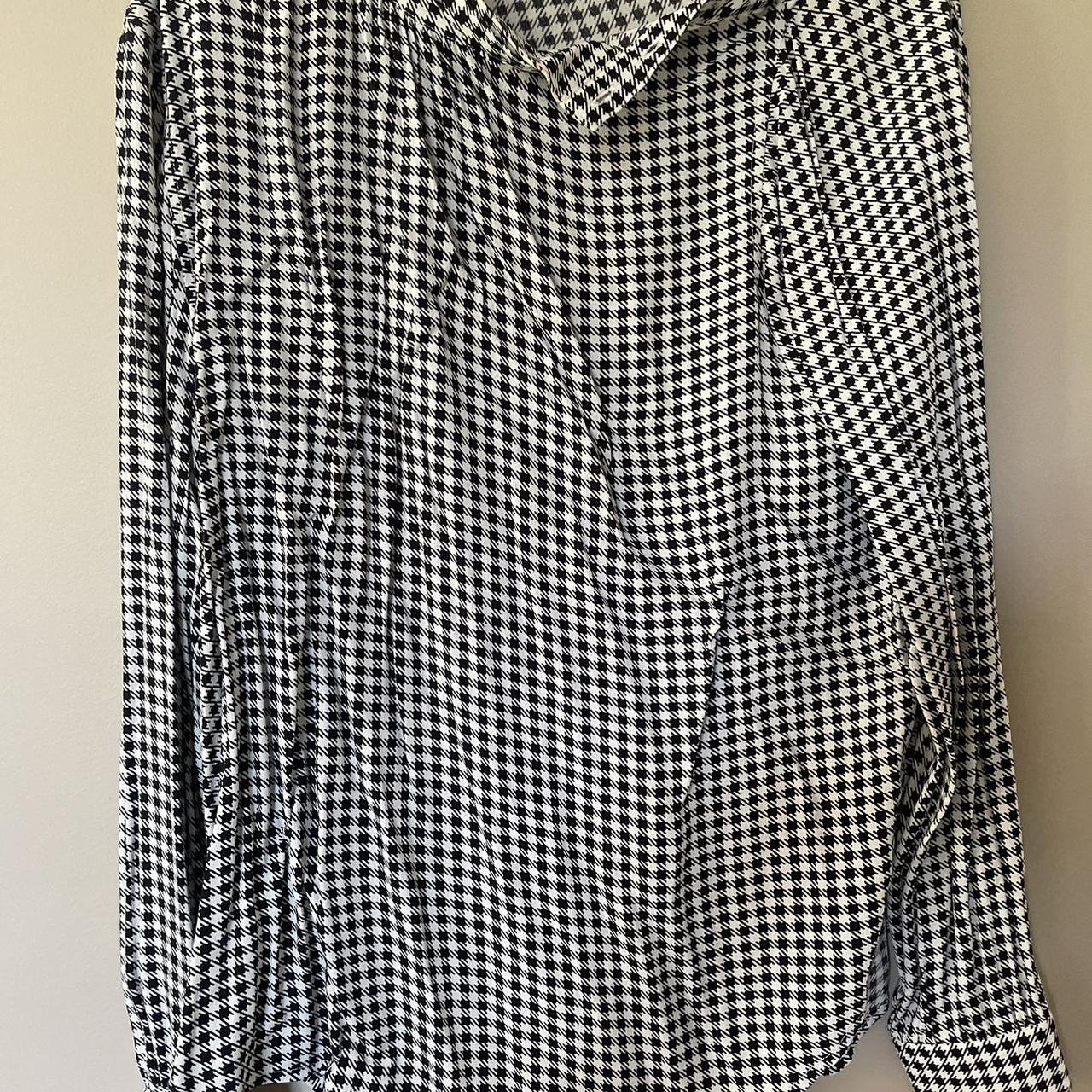 Black and White Houndstooth Trenery Blouse. Size M. - Depop