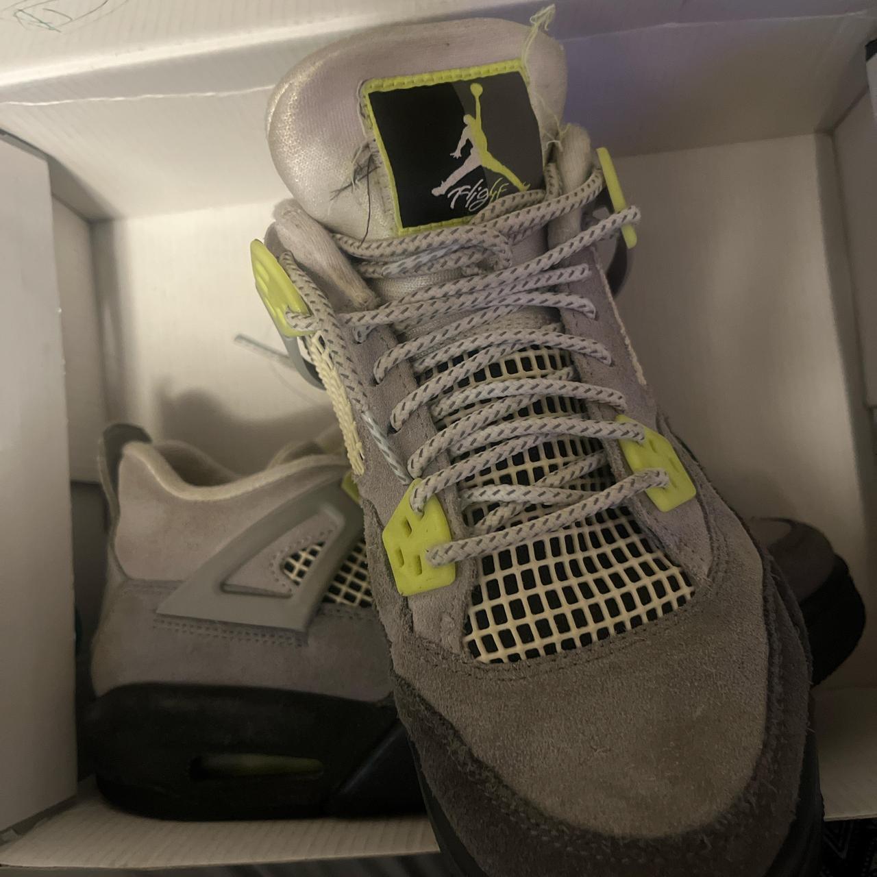 volt 4s jordan