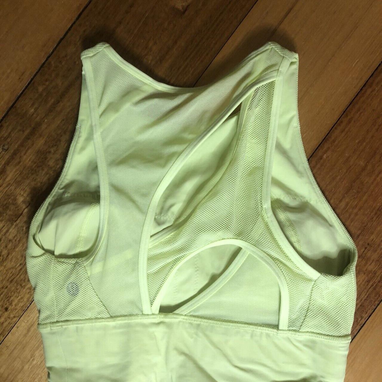 Lululemon Designer Crop Top/ Bra Size 4 Is A 8... - Depop