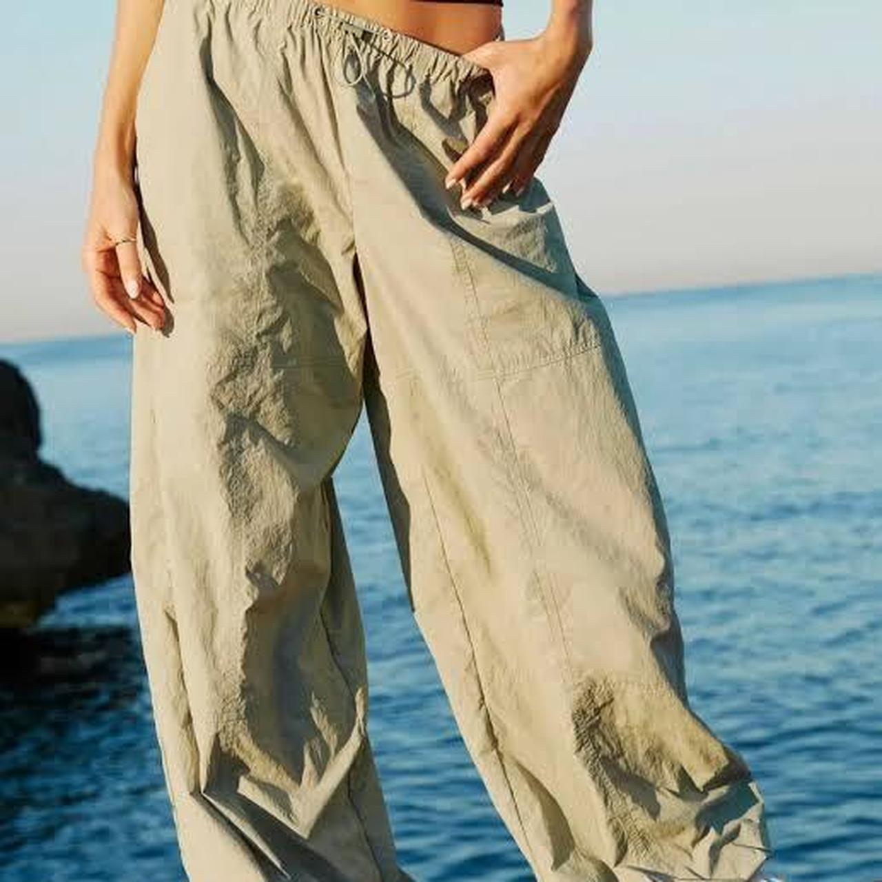 GLASSONS cargo parachute pant size 6 (stretchy... Depop