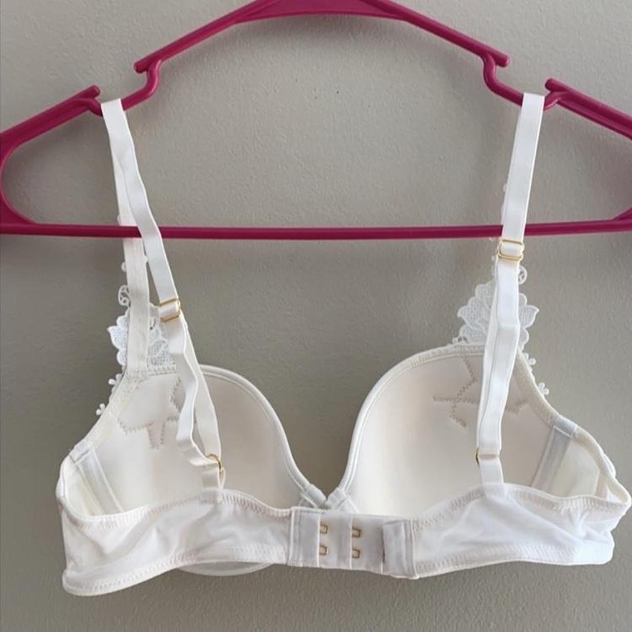 ThirdLove Women's White Bra | Depop