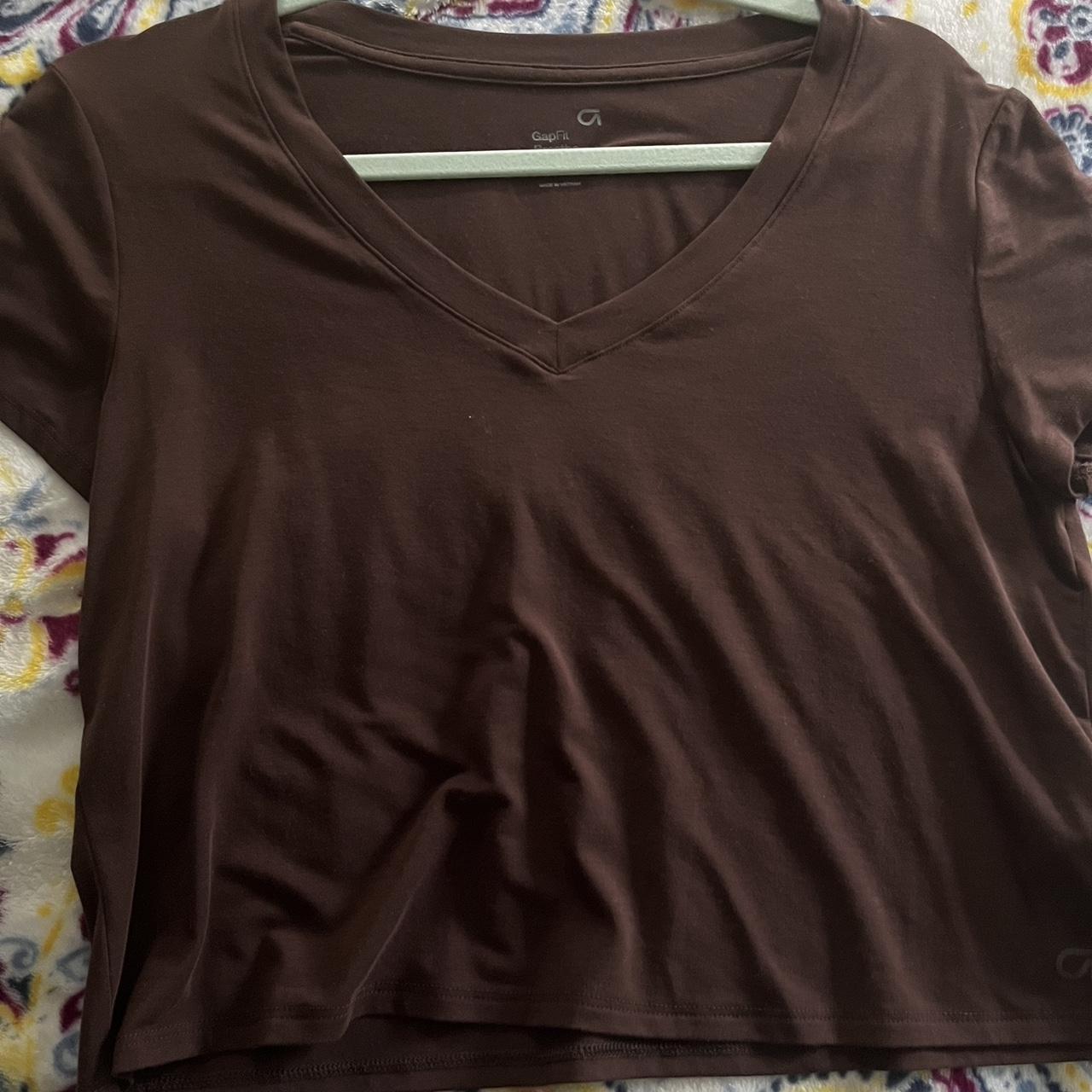 Cropped brown gap fit V neck shirt workout comfy... Depop
