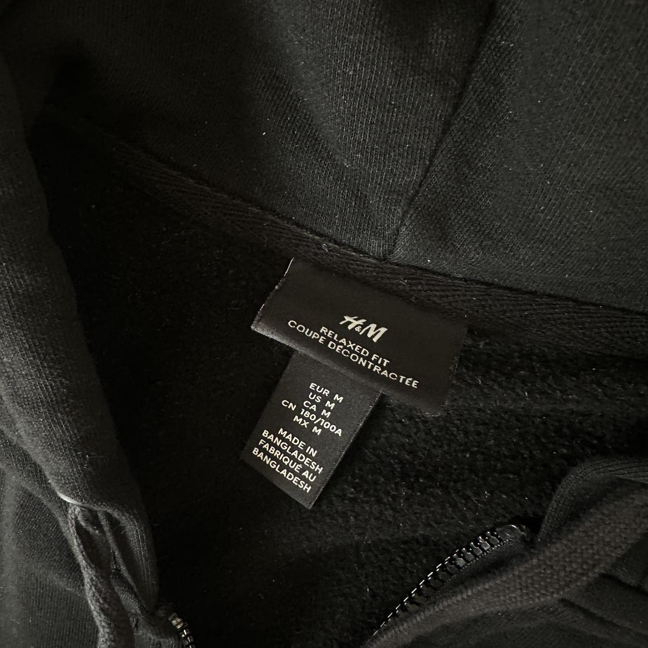 H&M black zip up #hoodies #h&m - Depop