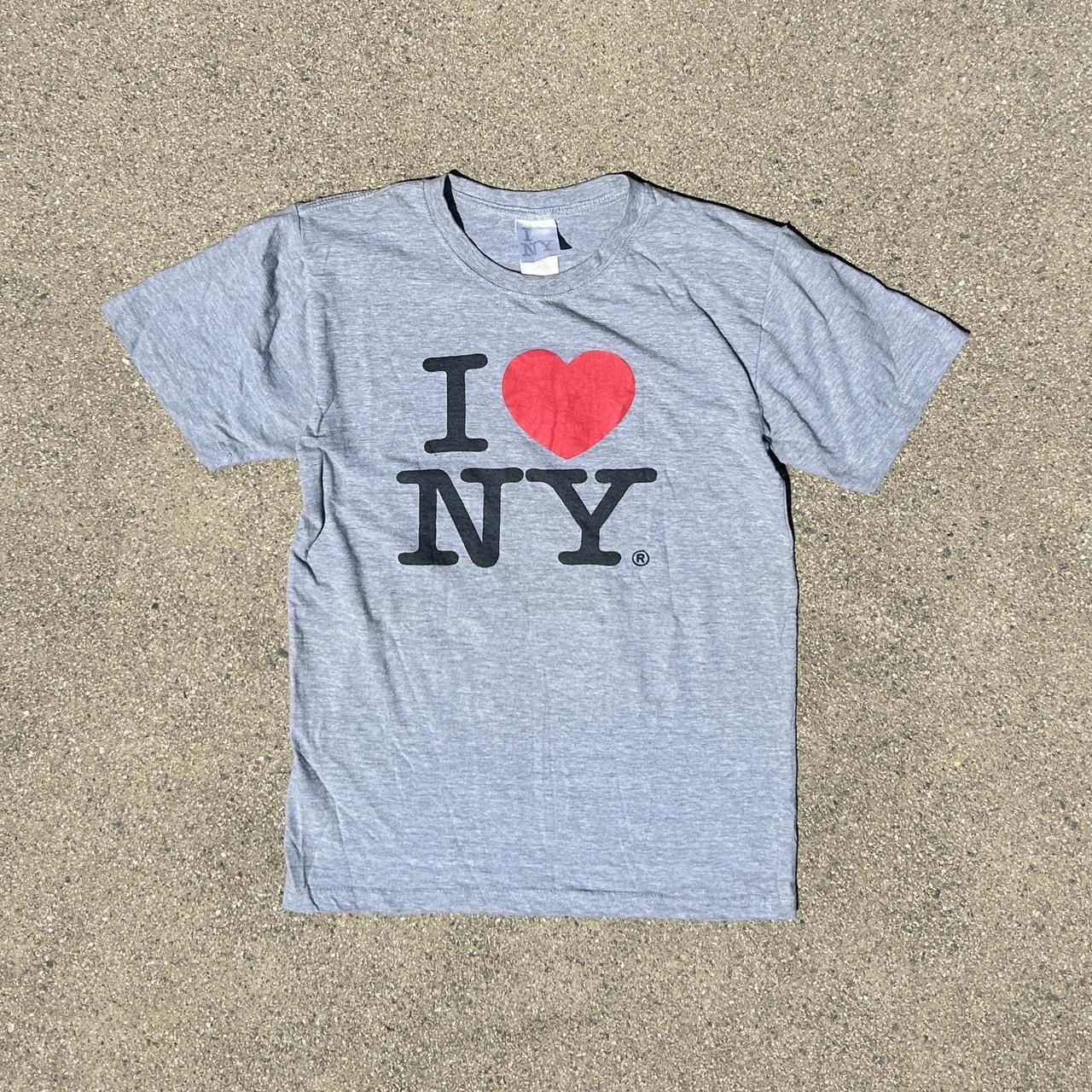 I heart NY shirt size small vintage grey from the... - Depop