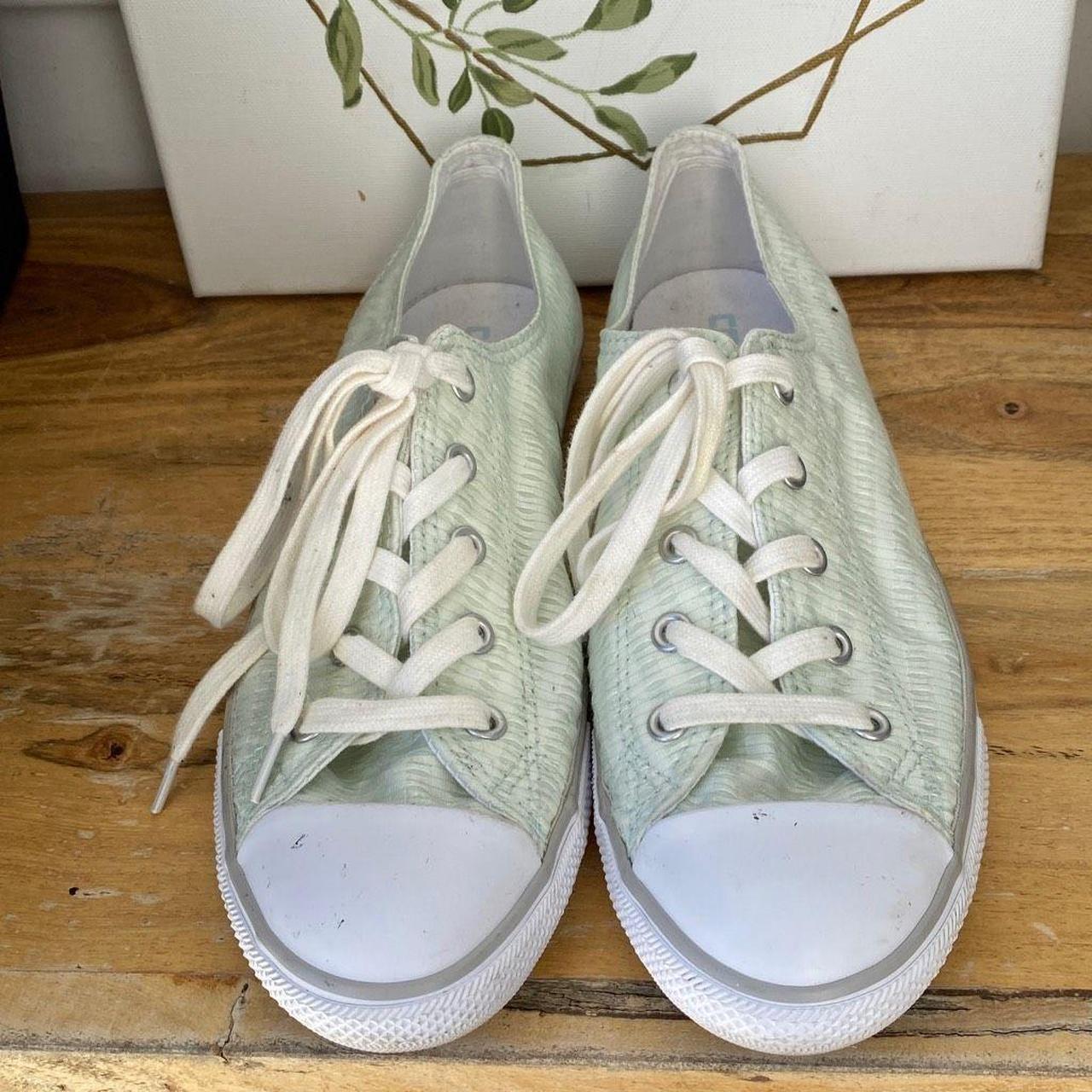 Converse on sale dainty green