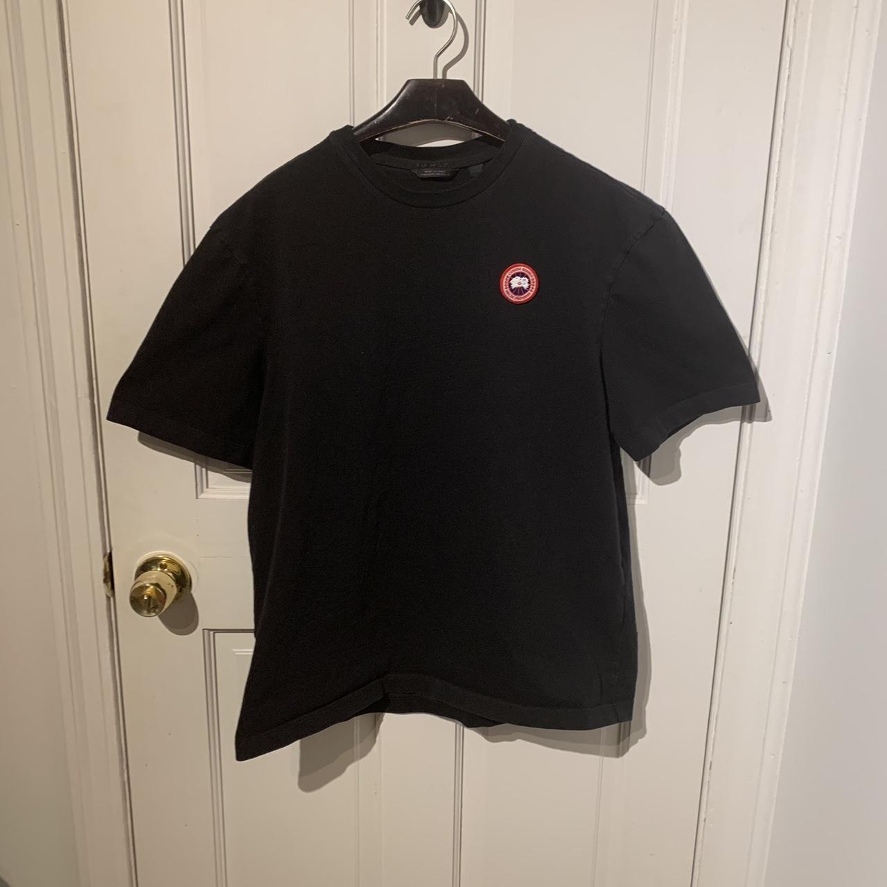 Canada Goose Men's Black T-shirt | Depop