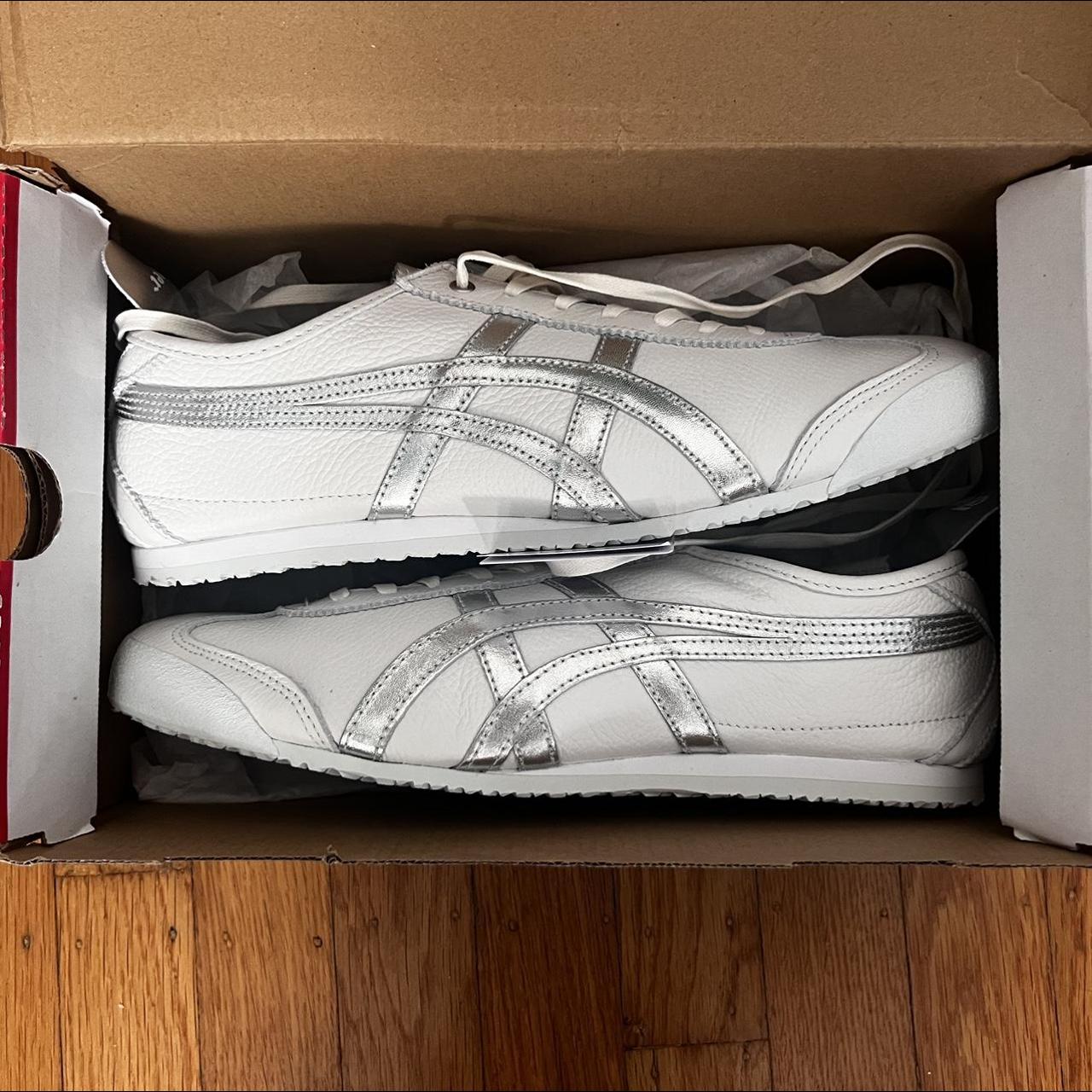 Onitsuka tiger sale silver white