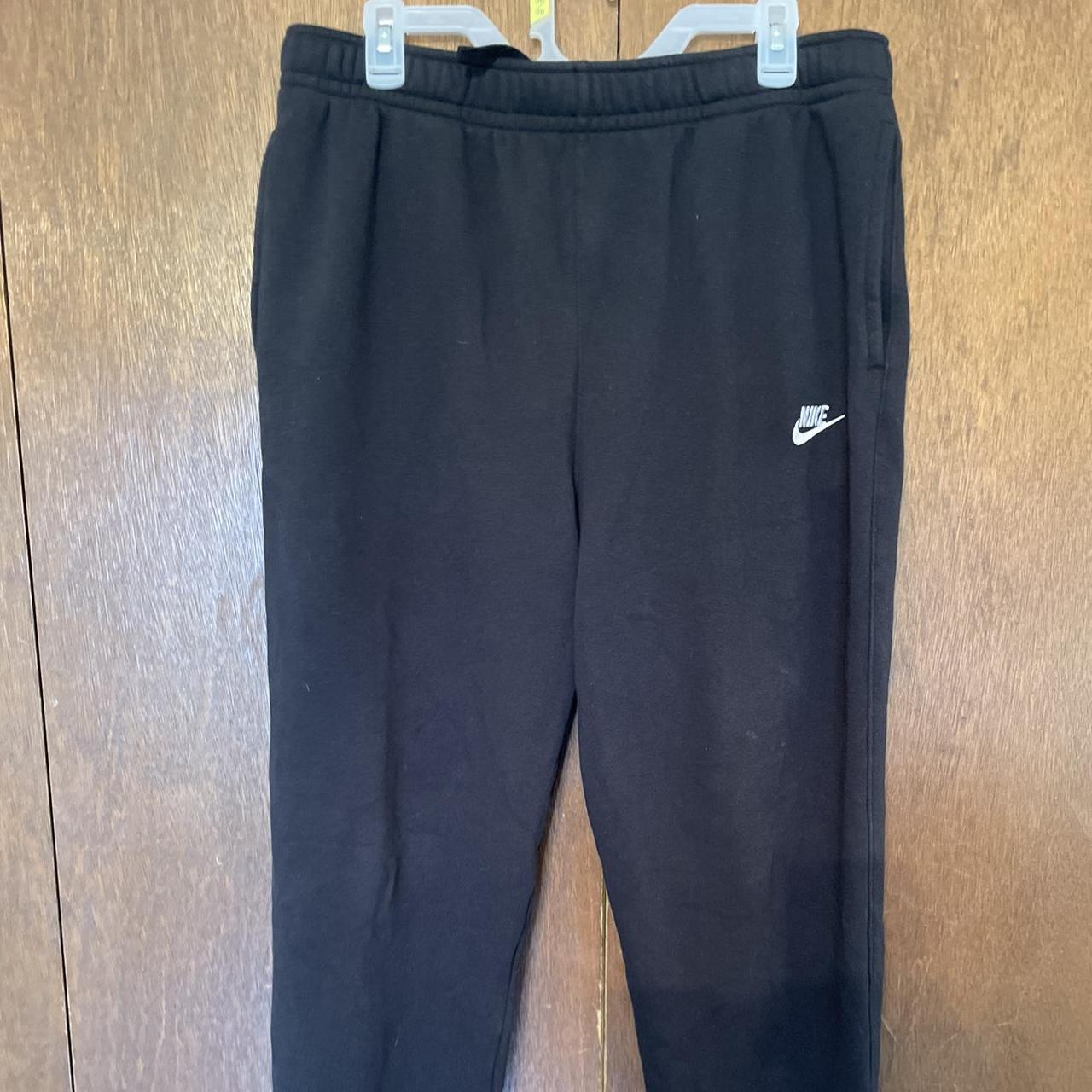 nike black sweatpants !! ONLY WORN ONCE Depop