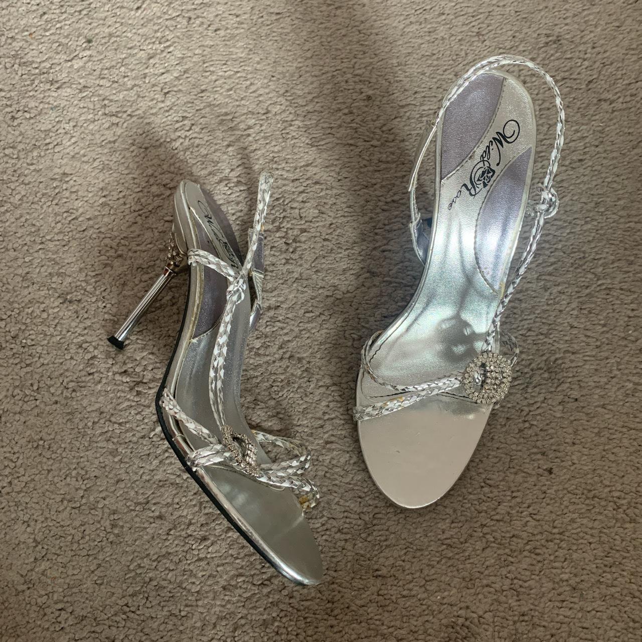 LOVE THESE SUPER CUTE #Silver #kittenheels #heels... - Depop