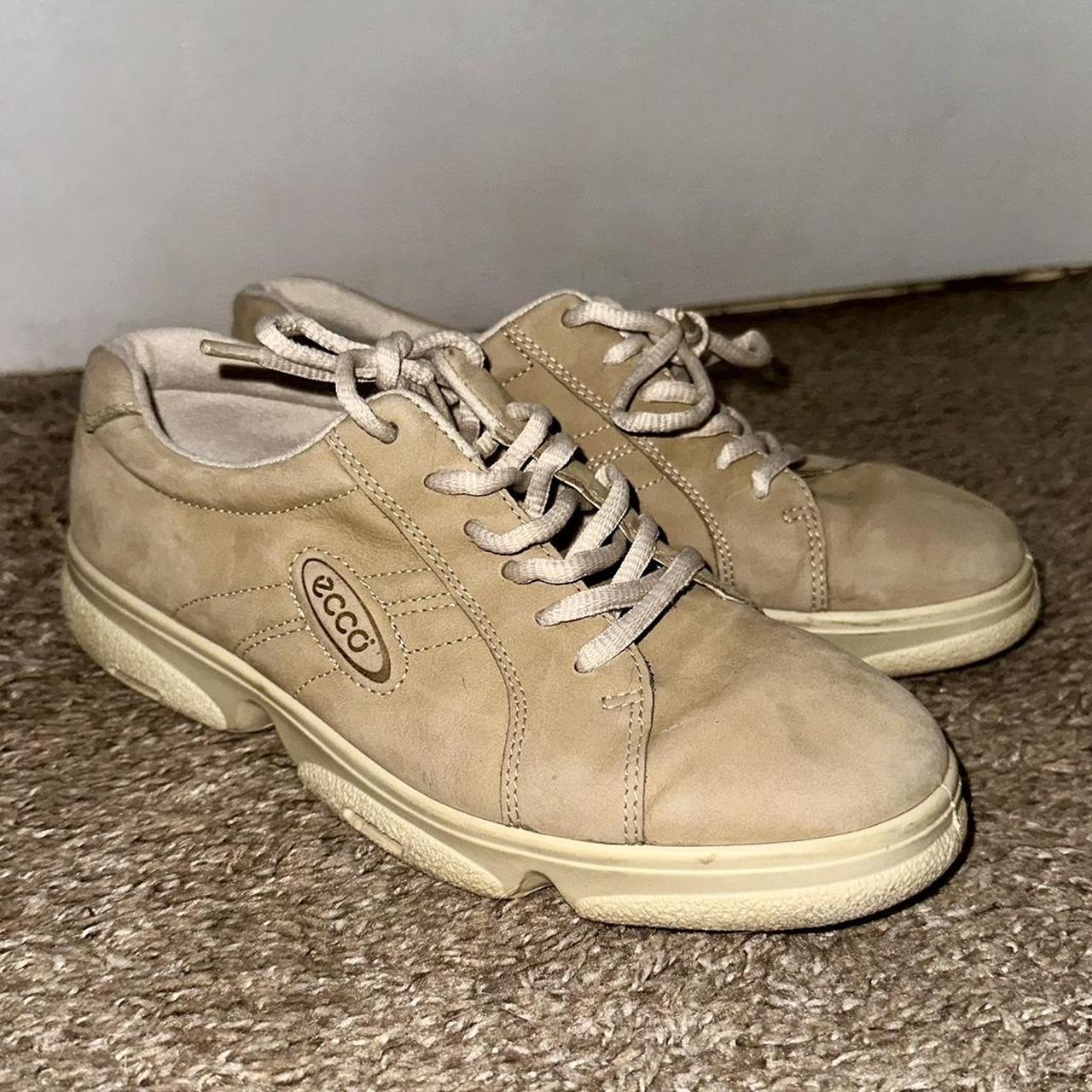 ecco tan neutral simple sneakers vintage Size 38 Depop