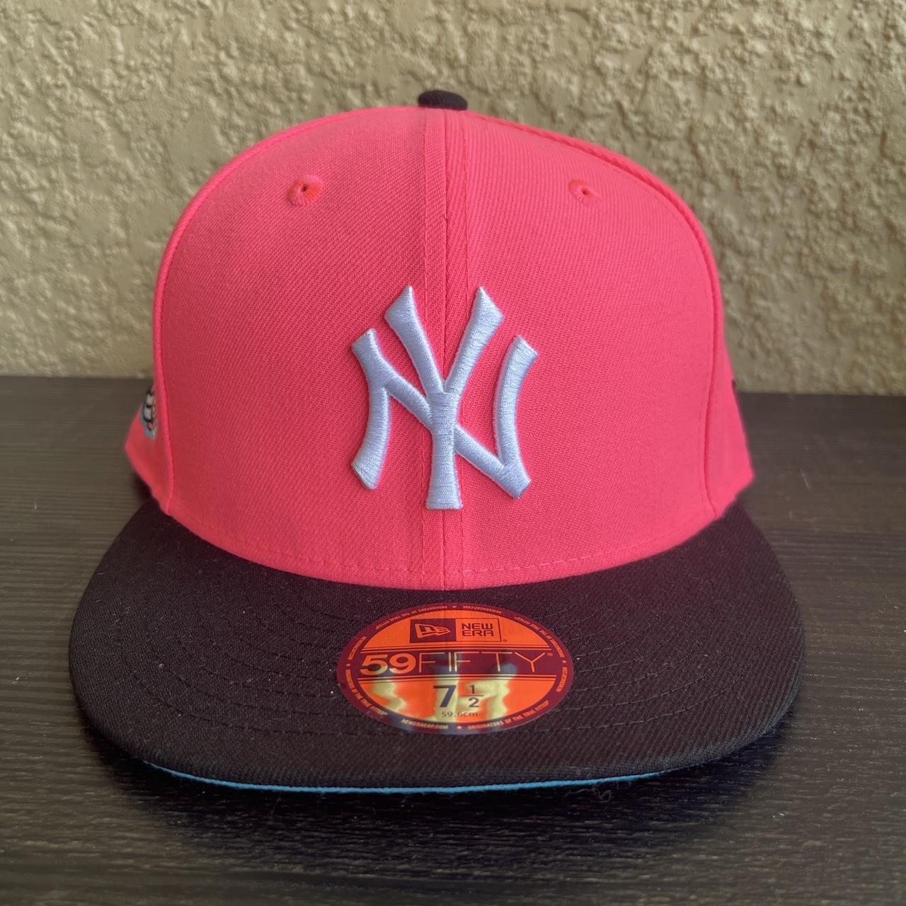 Rare! New York Mets x New York Yankees pink brim - Depop