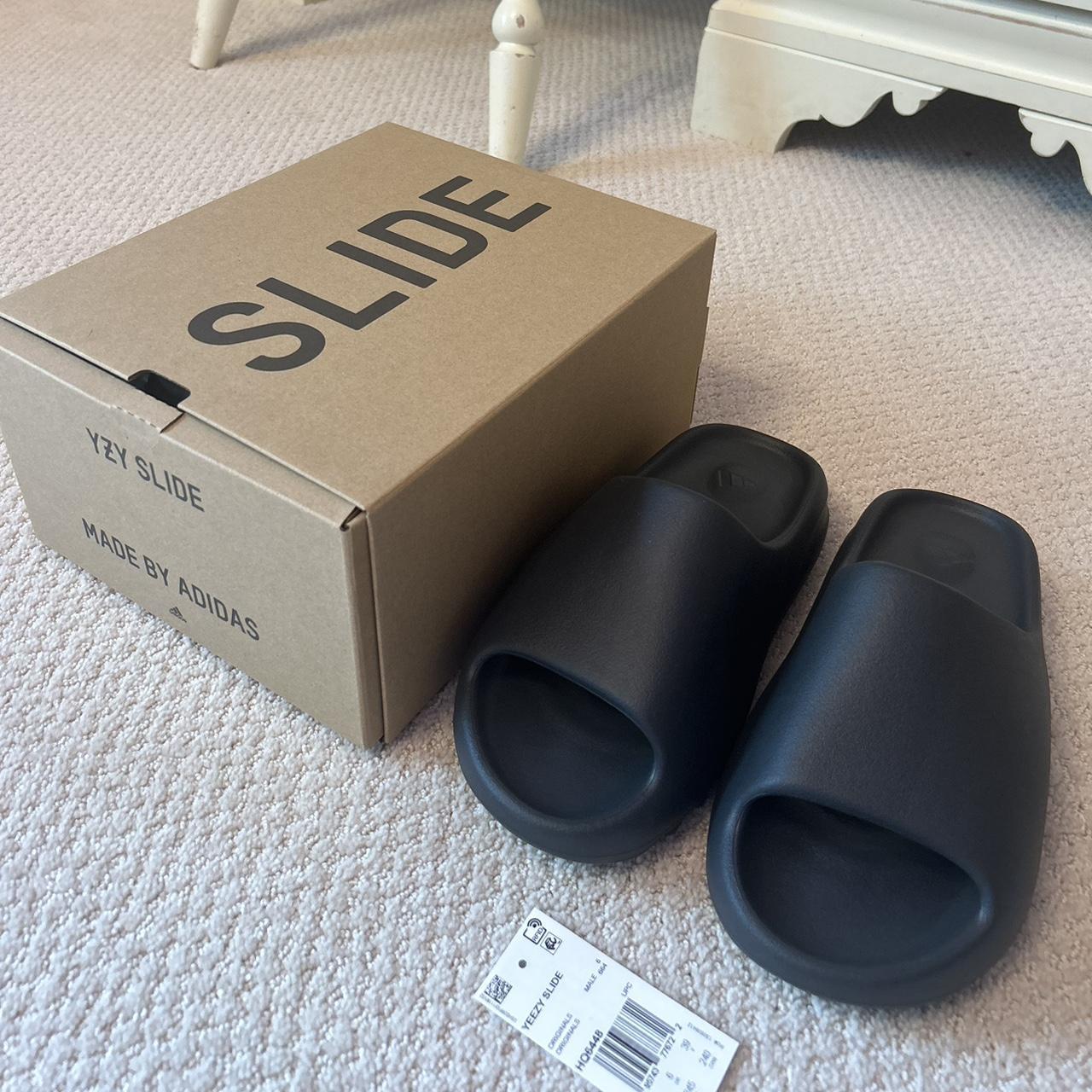 Yeezy Slides 'Onyx' | Black | Men's Size 6