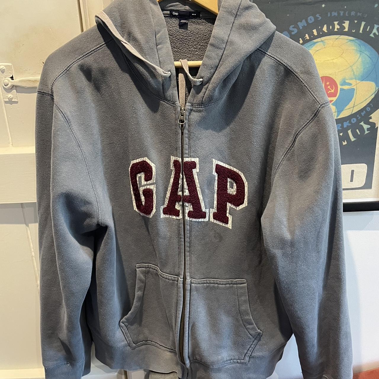 Vintage 90s GAP hoodie Love this hoodie Just don’t... - Depop