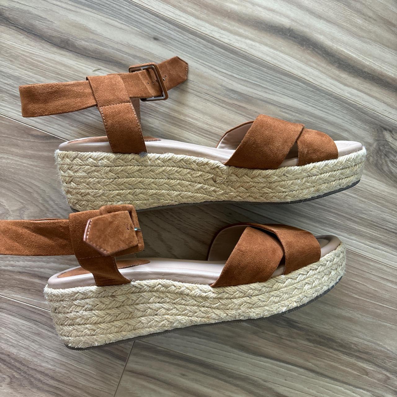 item listed by lowad