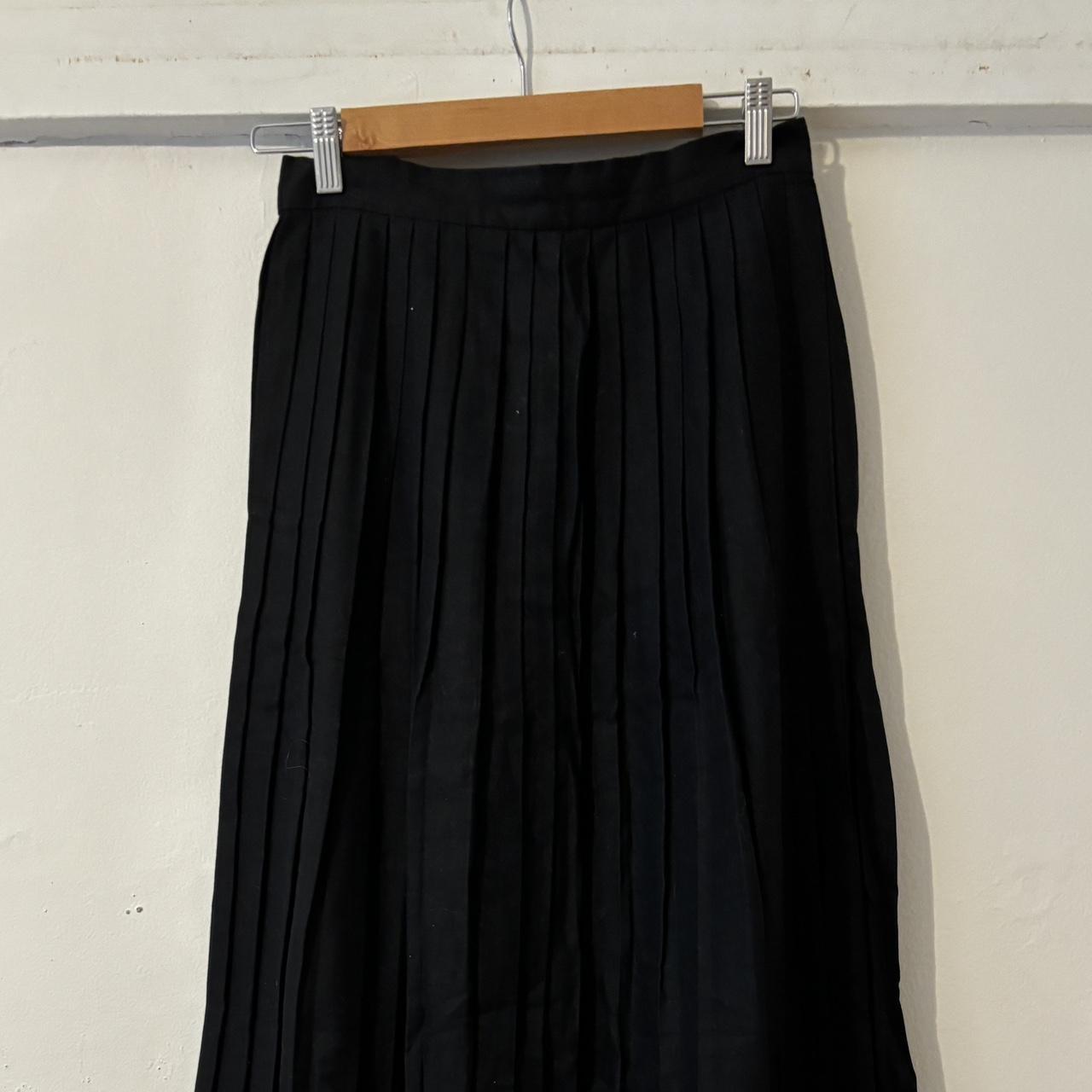 Black vintage cotton pleated skirt. Size 6. Simple... - Depop
