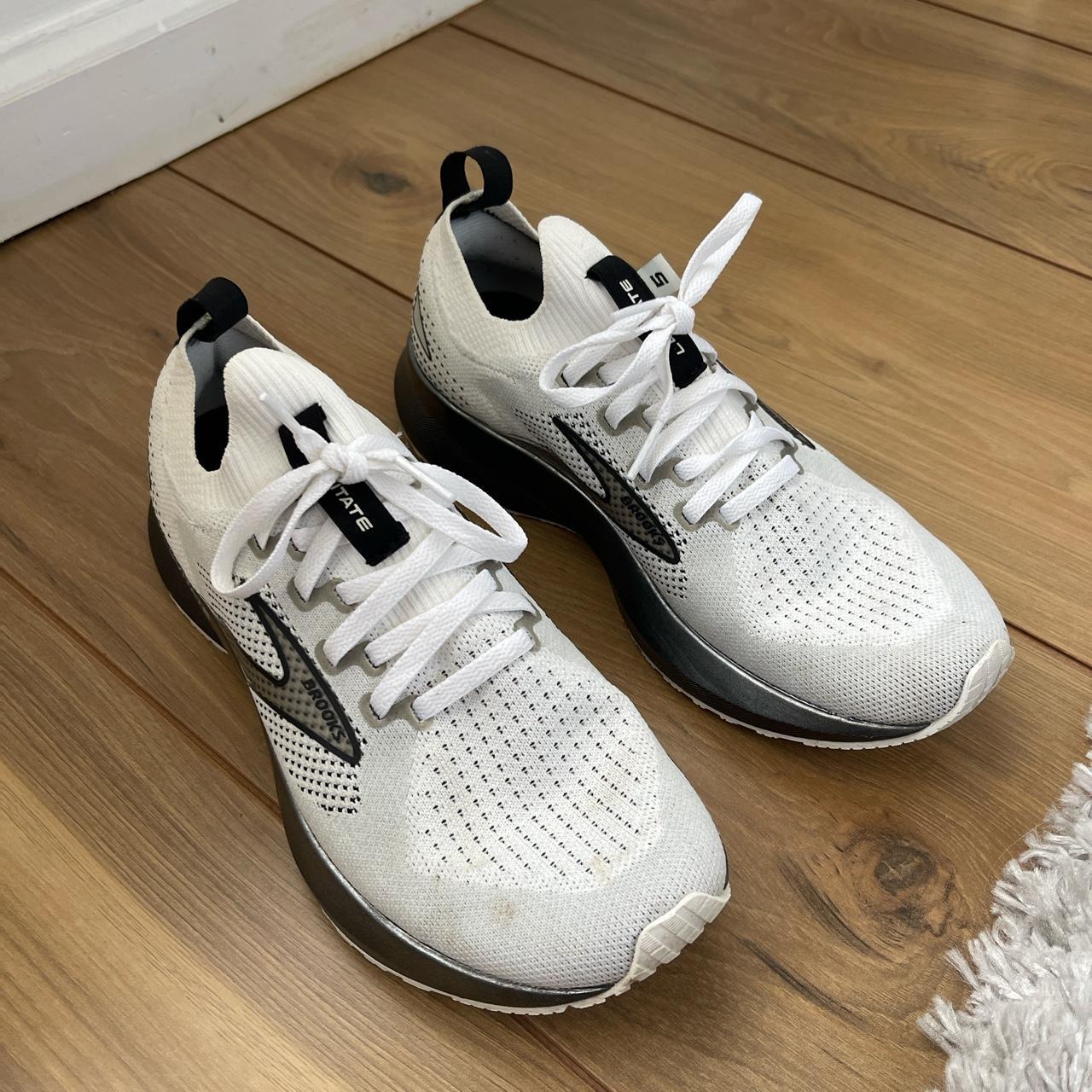 Brooks Women's Black and White Trainers | Depop