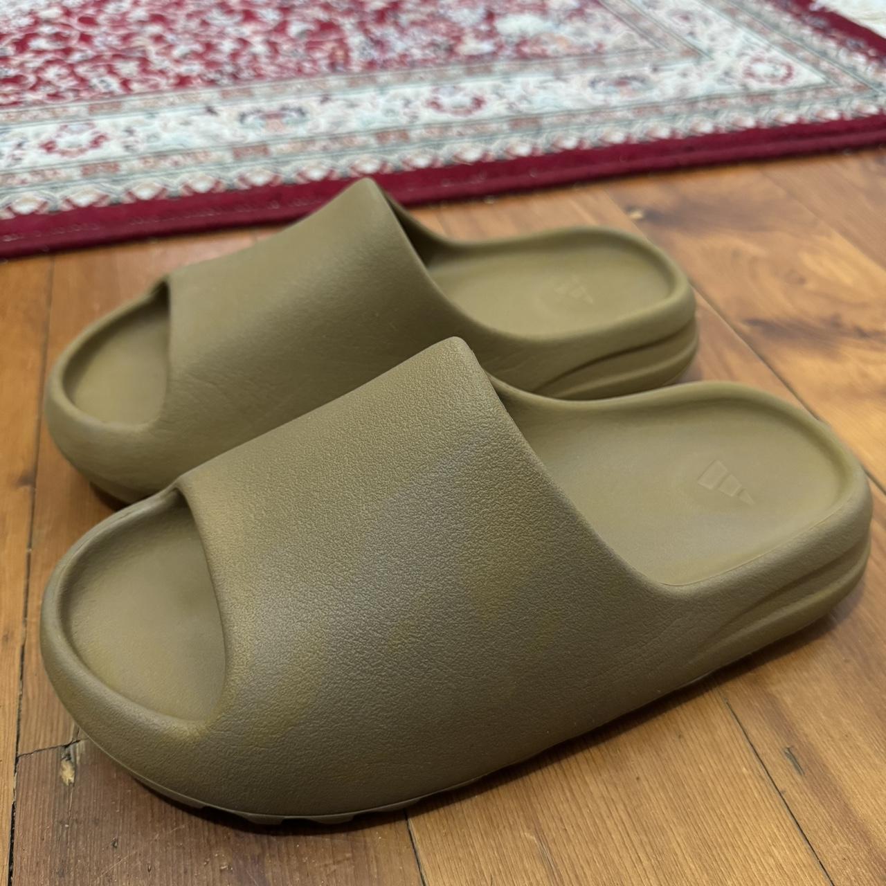 Authentic Yeezy slides Barley wore Fits a Depop - Main Image