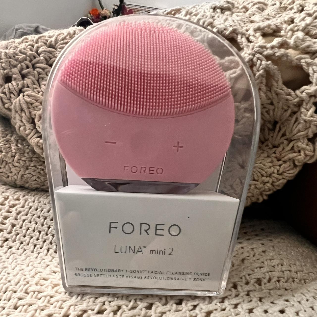 Foreo Pink Tools-and-brushes