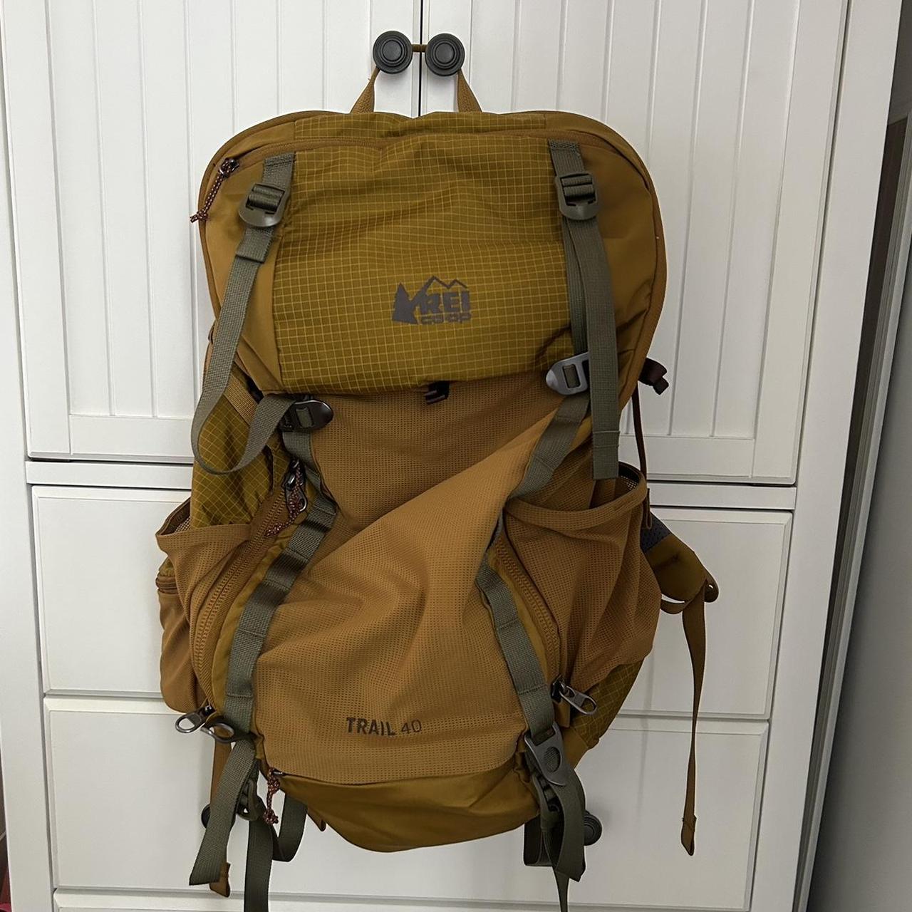 REI 40L backpack Used twice Excellent condition - Depop