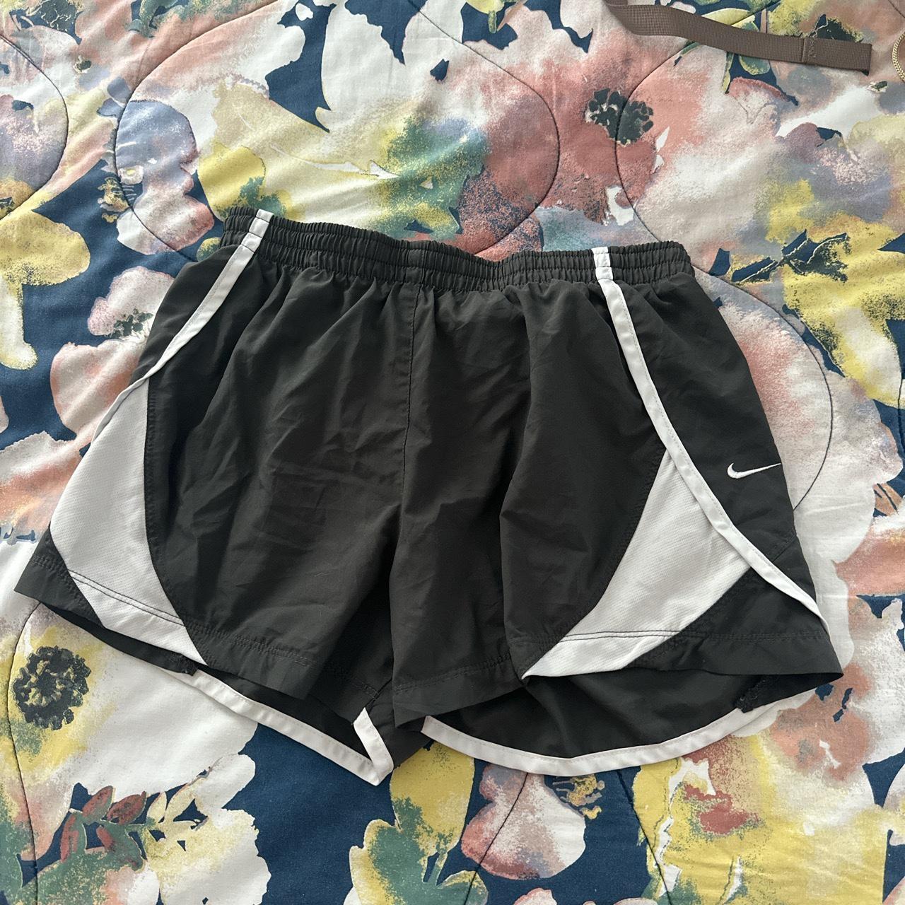 womens nike shorts grey