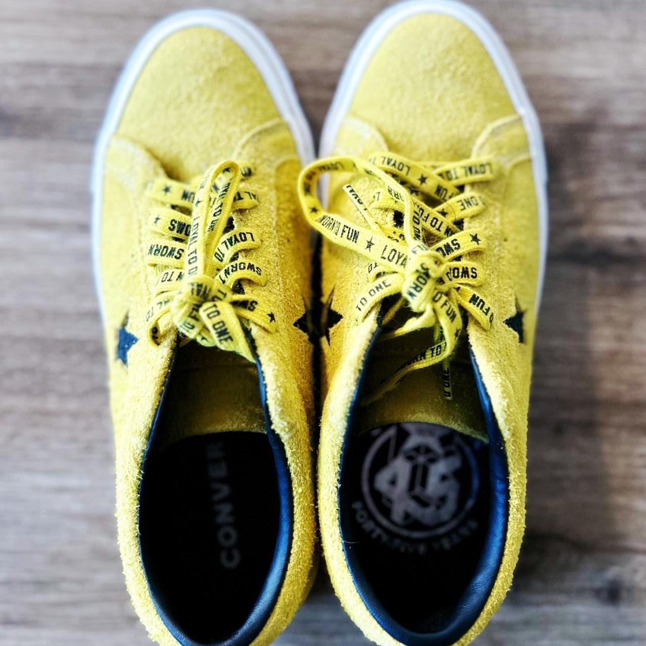 Converse on sale yellow suede